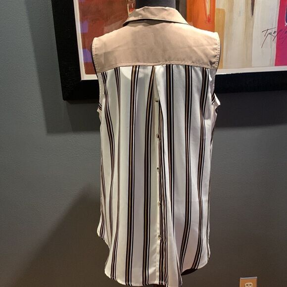 Mystree deep khaki tencel & stripe sleeveless shirt w/button front & back. NWT. - Picture 6 of 11